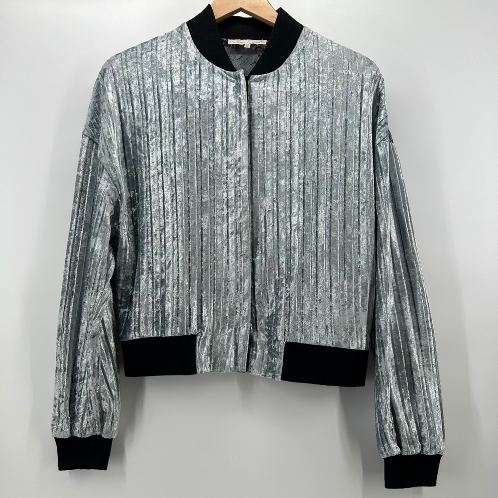 Willow & Root Bomber Jacket Women Medium Blue Pleated Velvet Floral Lace Back